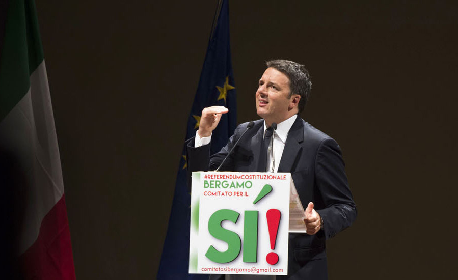 Matteo Renzi interviene al Teatro Sociale di Bergamo