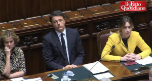 Di Battista attacca Renzi in Parlamento
