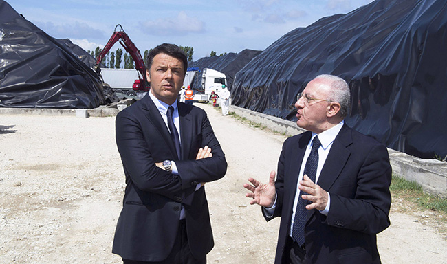 Matteo Renzi visita la Terra dei Fuochi in Campania