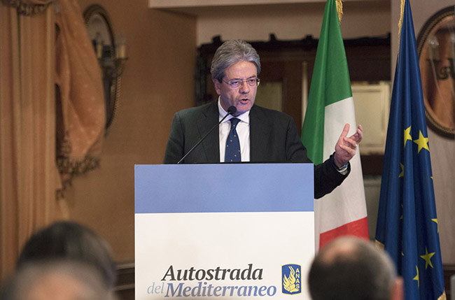 Paolo Gentiloni all'inaugurazione dell'autostrada Salerno Reggio Calabria