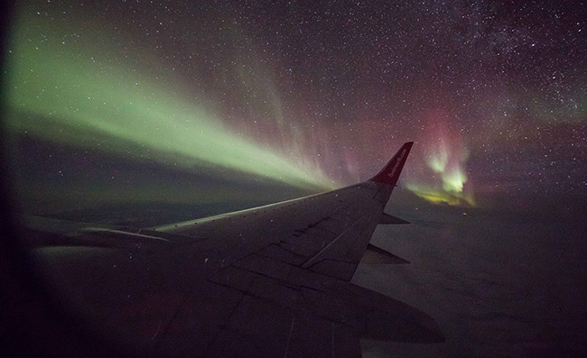 Aurora boreale vista da un aereo