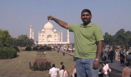 India: troppi turisti al mausoleo Taj Mahal