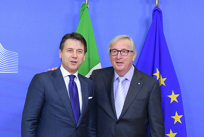 Conte incontra Juncher a Bruxelles: «Buoni progressi» Giuseppe Conte e Jean-Claude Juncker