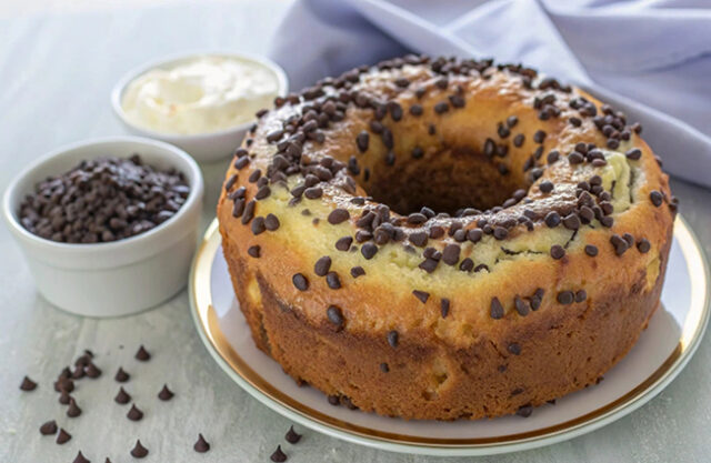 Ricetta ciambellone con gocce di cioccolato