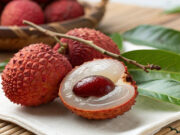 Il Litchi: un tesoro di vitamine e minerali Litchi chinensis