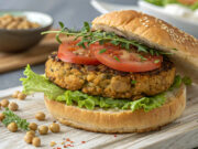 Burger vegano gourmet: ceci e lenticchie per un piatto indimenticabile Cucina vegana