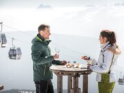 Dal 1 al 30 marzo torna SpeckAperitivo, il gustoso happy hour con i sapori altoatesini tra i rifugi dell’Area Vacanze Sci & Malghe Rio Pusteria
