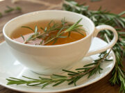 Bere acqua di rosmarino ringiovanisce il cervello? Cosa dice la scienza Proprietà del rosmarino