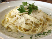 Fettuccine Alfredo: un classico intramontabile della cucina italiana Pasta