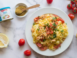 Ricetta tagliatelle al ragù di granchio