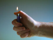 Come funziona un accendino piezoelettrico?