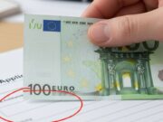 Bonus Natale 100 euro: l’errore nella domanda che rischia di farti perdere i soldi Bonus Natale 100: domanda online