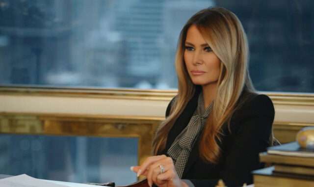 Melania Trump in una scema del film