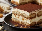 Tiramisù al Torrone: la stratificazione perfetta tra crema al Mascarpone e consistenza croccante Tiramisù