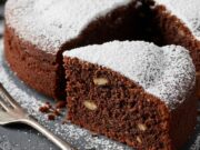 Torta Caprese gluten free: l’equilibrio scientifico tra la mandorla e il fondente di cioccolato Ricetta torta caprese