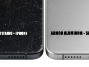 Samsung Galaxy S26 Ultra vs iPhone 16 Pro Max: il limite termico del titanio e l’usura hardware Dettaglio macro confronto usura telaio titanio iPhone 16 Pro Max e Armor Aluminum Samsung Galaxy S26 Ultra