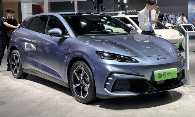 BYD Seal 06 GT hatchback elettrica sportiva in arrivo in Italia