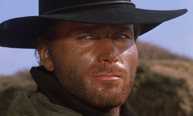 Franco Nero nei panni di Django nel film di Sergio Corbucci, versione restaurata in 4K (1966)