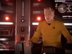 Perché in Italia Star Trek arrivò con 13 anni di ritardo, e non fu la Rai a trasmetterlo Anson Mount nei panni del Capitano Pike in Star Trek: Strange New Worlds 4